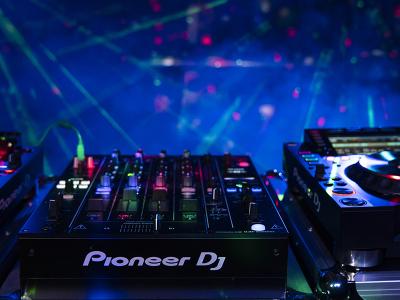 DJ equipment and lights