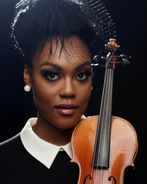 Headshot of Chelsey Green