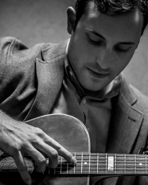 Headshot of Brooks Robertson