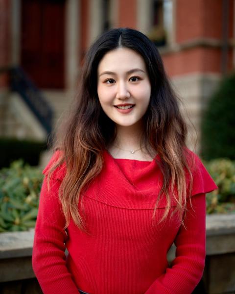 Joanna Lok headshot