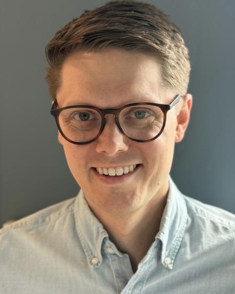 Chris Perry Image