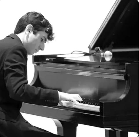 Alexander Xhoja and Piano